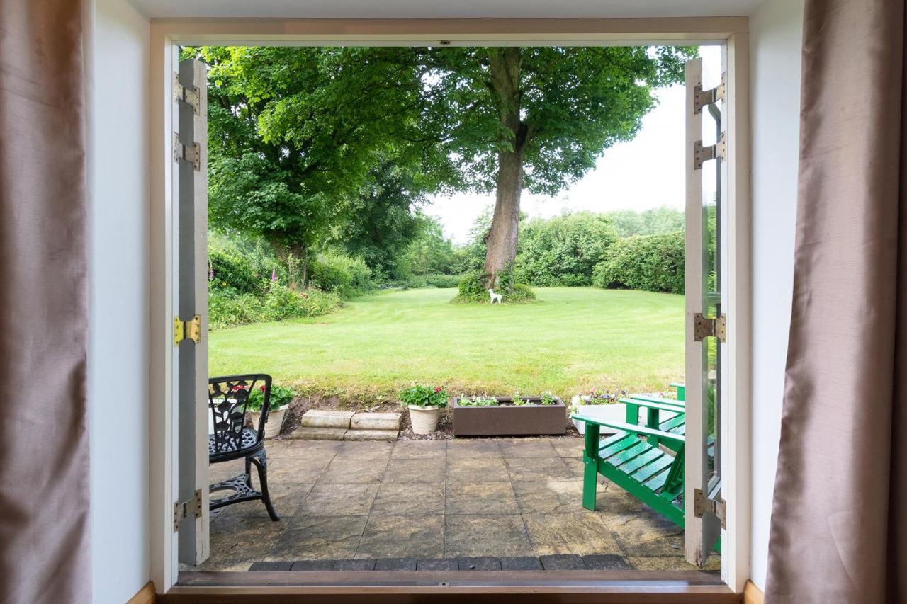 Finest Retreats - The Cottage - Luxury 1 Bed Cottage Rhydymwyn Exterior photo
