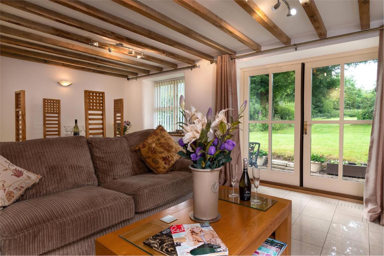 Finest Retreats - The Cottage - Luxury 1 Bed Cottage Rhydymwyn Exterior photo