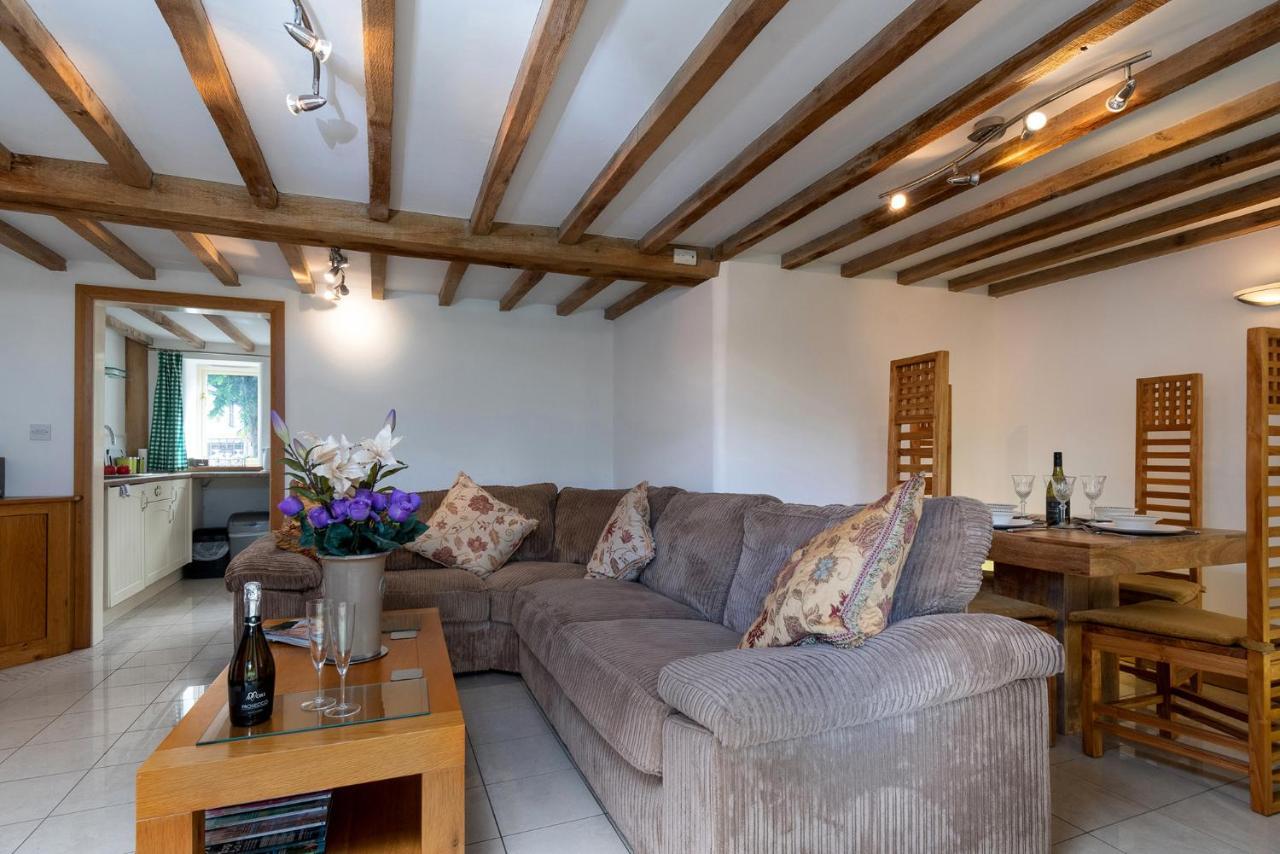 Finest Retreats - The Cottage - Luxury 1 Bed Cottage Rhydymwyn Exterior photo
